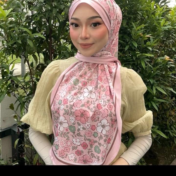 AULYA FLORAL BAWAL SELAPIS PRINTED MOSCREPE PREMIUM