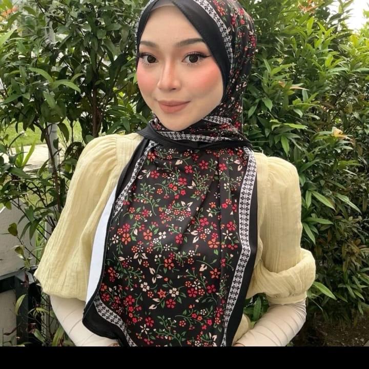 AULYA FLORAL BAWAL SELAPIS PRINTED MOSCREPE PREMIUM